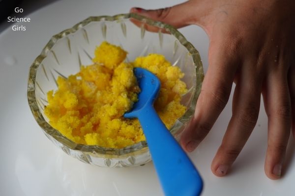 Jelly powder in a bowl - sensory play activity